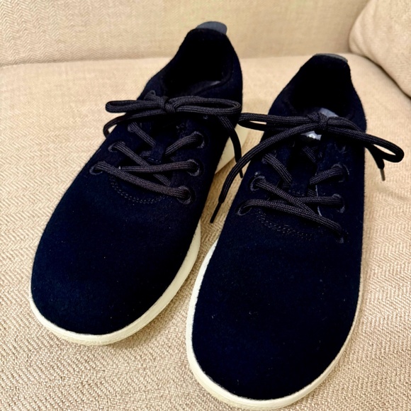 Allbirds Women's Wool Runners - Picture 1 of 4
